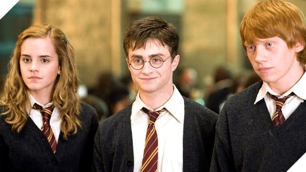 Cộng đồng yêu thích Harry Potter đang rất mong đợi thông tin về phiên bản truyền hình, khi HBO công bố những gương mặt trẻ sẽ thay thế các diễn viên gắn liền với bộ ba - Harry, Ron và Hermione. Đây chính là một bước tiến mới cho thế giới phù thủy này.