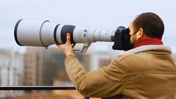 Ống kính máy ảnh đắt giá nhất thế giới Canon RF 1200mm f/8L IS USM