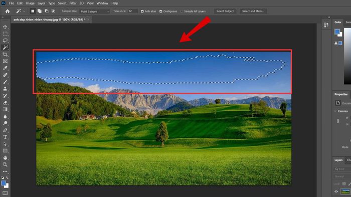 Sử dụng công cụ Magic Wand Tool để lấy mã màu trong Photoshop bước 2