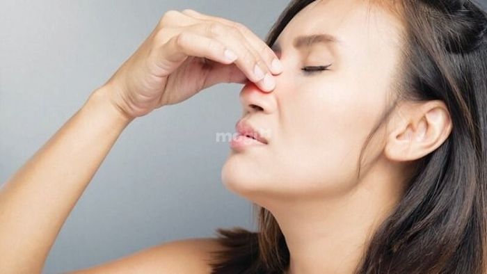 Ngứa mũi là điềm báo gì? Tốt hay xấu?