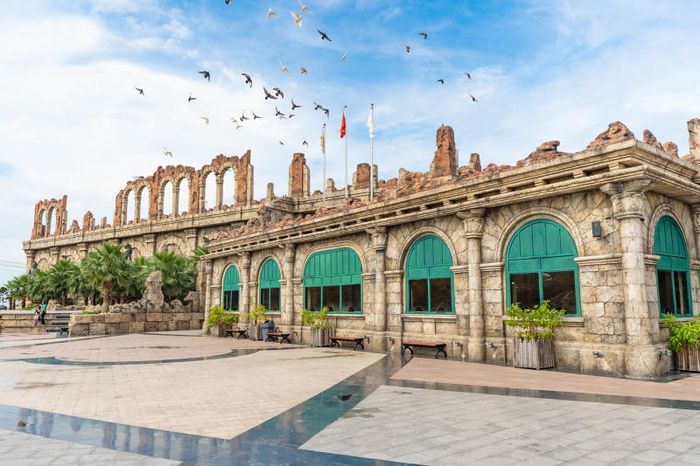 Khám phá điểm check-in tại Thị trấn Hoàng hôn Sunset Town Phú Quốc 7