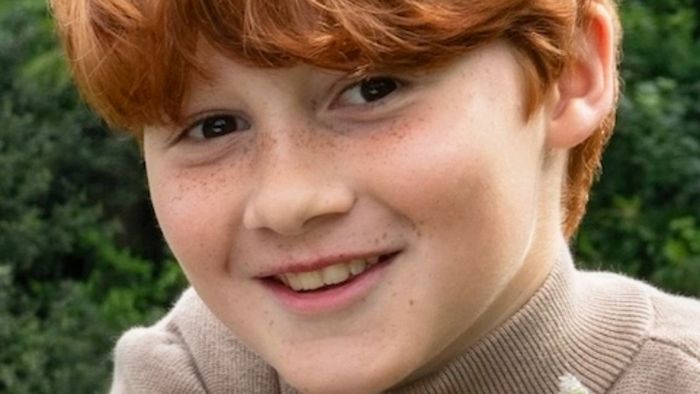 Alastair Stout trong vai Ron Weasley