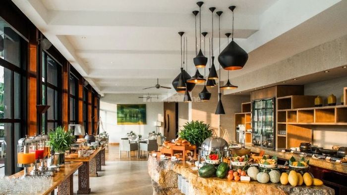 Executive Lounge (bộ phận Lounge cao cấp)