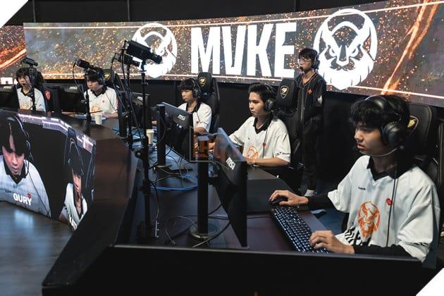 MGN Vikings Esports với Zilean của SiuLoong đã cân bằng lại thế trận