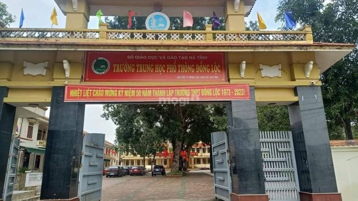 Về tình hình kinh tế – xã hội