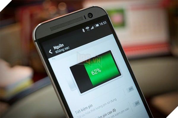 Điện thoại hết pin nhanh chóng.