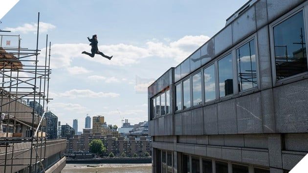 Tom Cruise Và Những Pha Mạo Hiểm Đặc Biệt Khiến Khán Giả Choáng Ngợp Phần 3