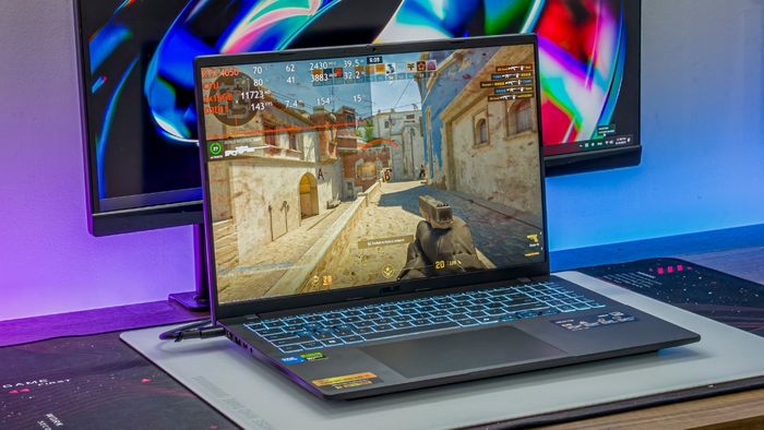 Gaming V16 sở hữu màn hình 16 inch với độ phân giải FHD+, mang lại hình ảnh sắc nét và không gian rộng lớn.