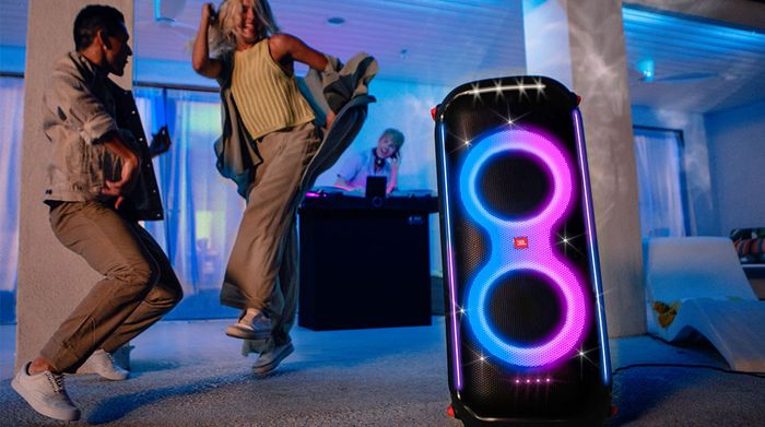 Loa Bluetooth JBL Partybox 710 - Dải đèn LED nổi bật, thu hút