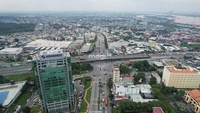 Về cơ sở hạ tầng giao thông