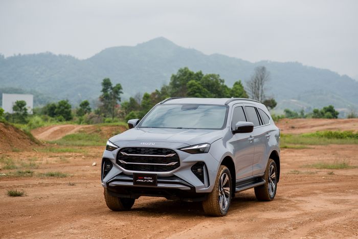 ISUZU mu-X 2025 (6).jpg