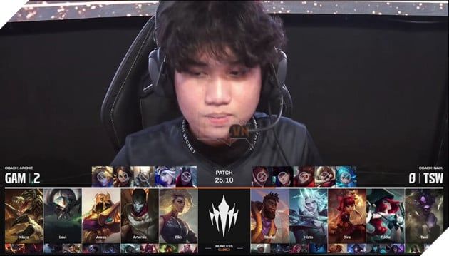 Team Secret Whales lựa chọn đội hình mạnh về khống chế và khả năng mở giao tranh.