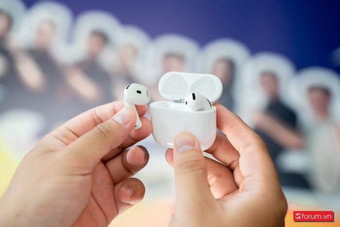 AirPods 4 và AirPods Pro 2 sắp được trang bị tính năng điều khiển máy ảnh mới.