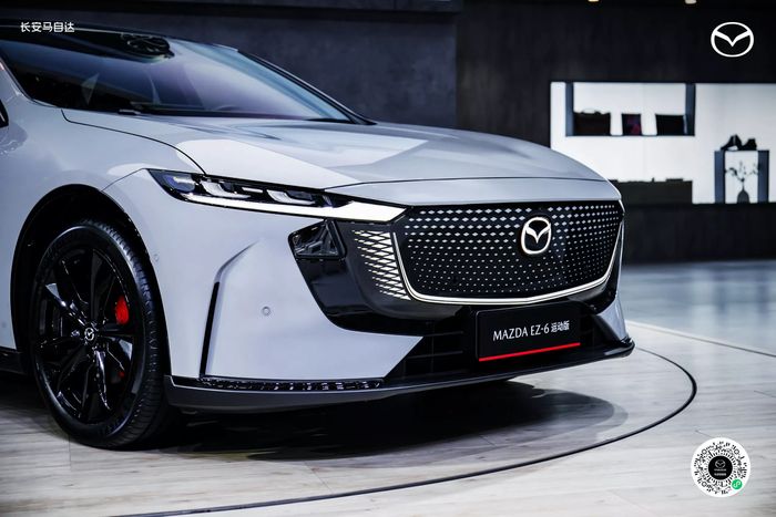 Mazda-EZ-60-Sport-Edition-1.jpg