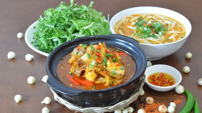 cach-nau-banh-canh-ca-loc-7