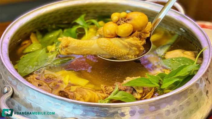 cach-nau-lau-ga-la-e-thom-ngon-bo-duong-de-chieu-dai-le-tiec-gia-dinh