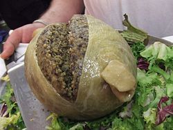 Haggis - loại pudding mặn đặc trưng