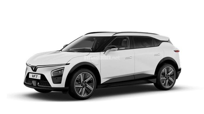 VinFast VF7 màu trắng