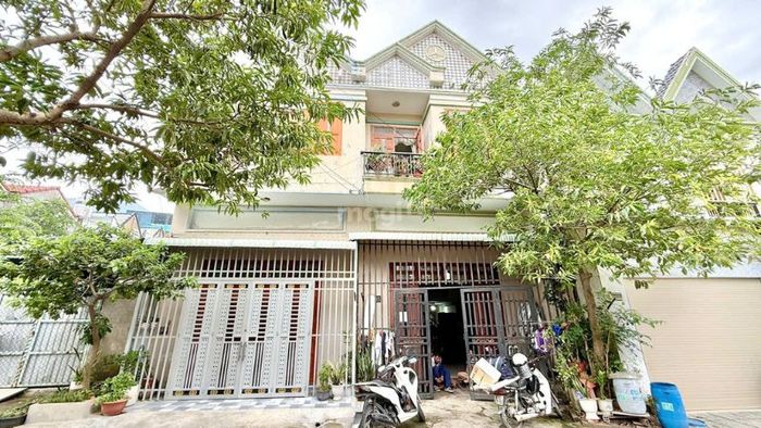 Tình hình bất động sản tại khu vực Ngã Ba Cây Điệp hiện đang có sự phát triển mạnh mẽ, với nhiều biến động về giá bán và nhu cầu đầu tư.