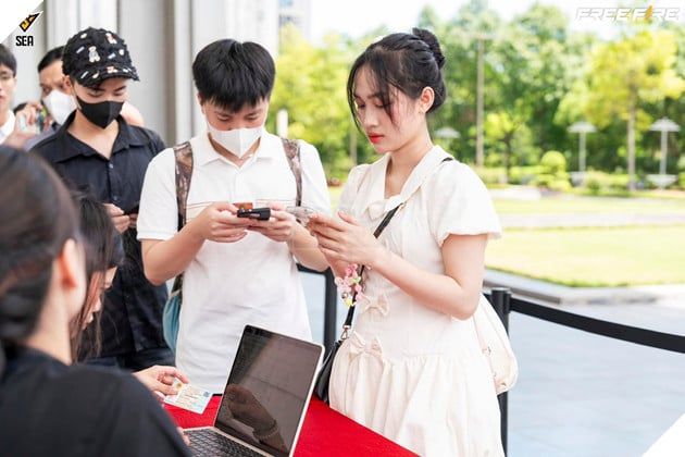 Sân Khấu Chung Kết FFWS SEA 2025 Spring 4 Tiếp Tục Rực Lửa Với Không Khí Náo Nhiệt