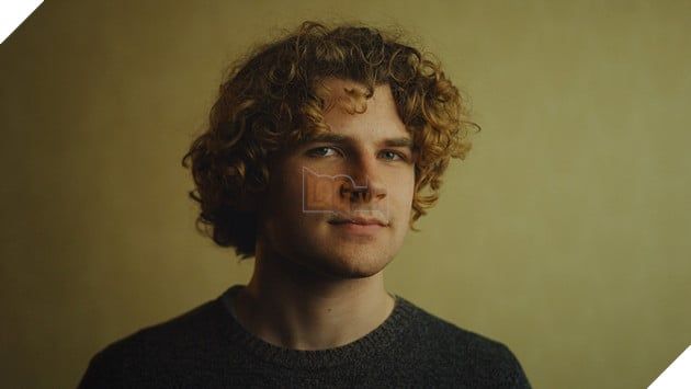 Đạo diễn tài năng Jeremy Cox