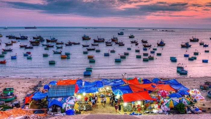 Khám phá vẻ đẹp chân thực của danh lam thắng cảnh Bình Thuận - hình ảnh thứ 9
