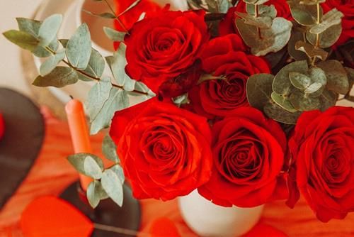 Điều nên và không nên khi chọn vị trí đặt bình hoa