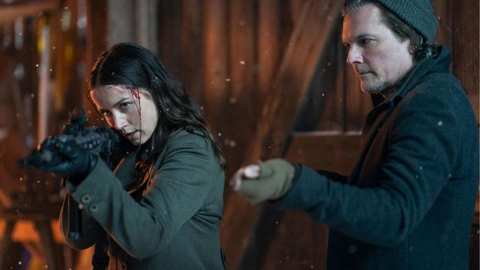 Len Wiseman và Ana de Armas trong Ballerina