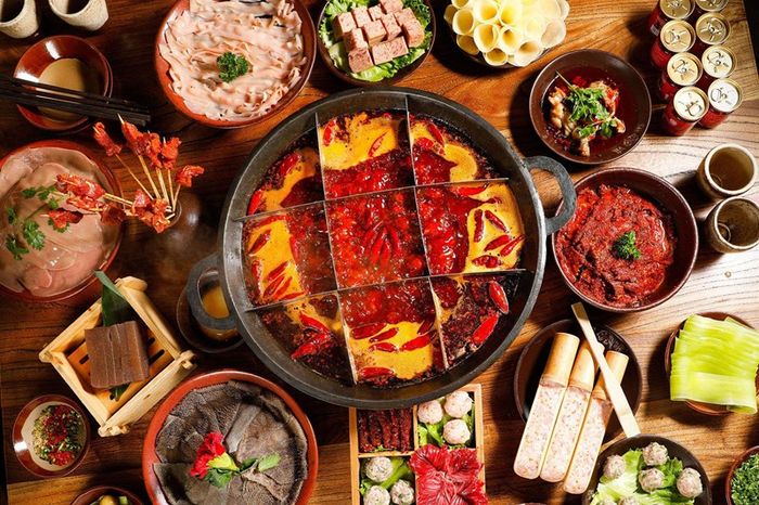 Khám phá hương vị lẩu cay đặc trưng Trùng Khánh