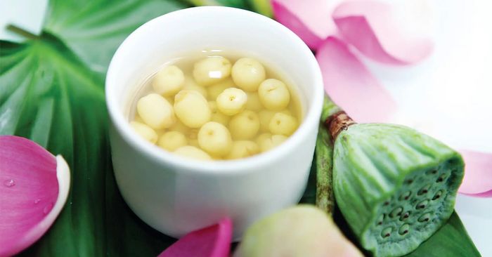 huong-dan-nau-che-hat-sen