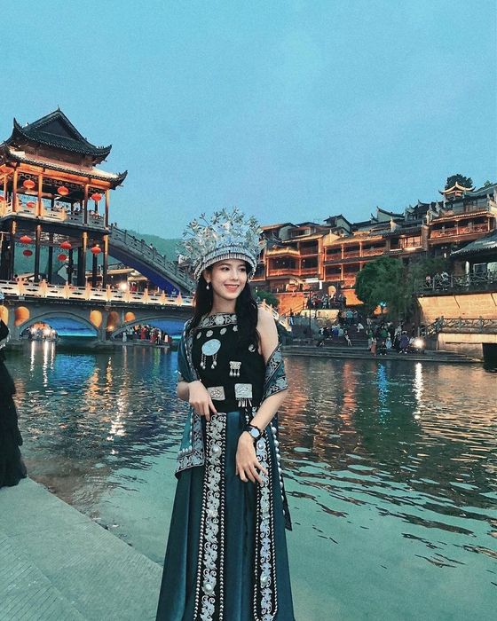 Trải nghiệm dịch vụ thuê trang phục truyền thống đẹp mắt tại cổ trấn