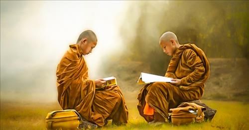 Thông điệp gửi tới những người sống theo hình bóng người khác