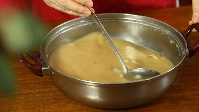 huong-dan-nau-banh-canh-cua-11