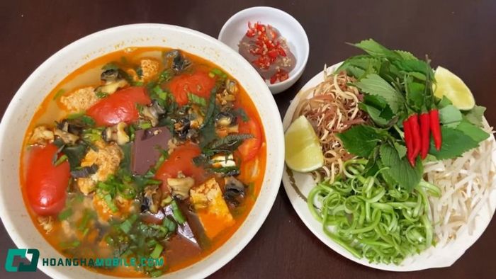 thanh-pham-bun-rieu-oc
