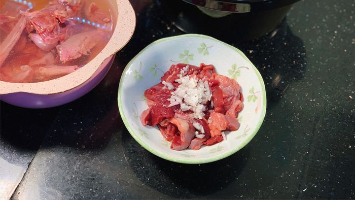 huong-dan-nau-chao-chim-bo-cau-5