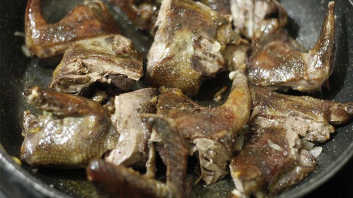 huong-dan-nau-chao-chim-bo-cau-6