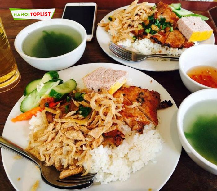 com-tam-nam-phuong-dia-chi-binh-dan-cho-tin-do-am-thuc