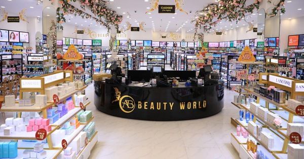 Không gian mua sắm hiện đại tại AB Beauty World