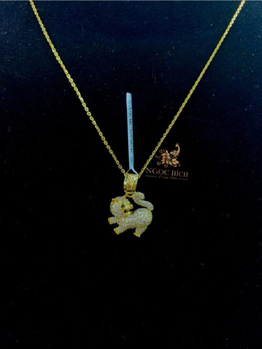 Không gian sang trọng tại Ngọc Bích Jewelry