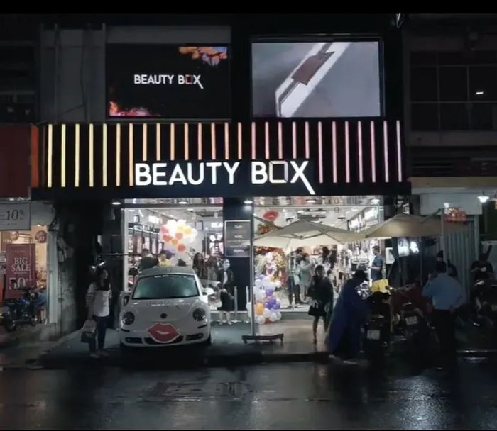 Không gian mua sắm hiện đại tại Beauty Box