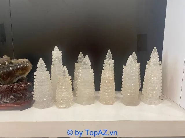 Thạch Anh Việt tự hào là thương hiệu tiên phong trong lĩnh vực chế tác và phân phối vật phẩm phong thủy từ đá thiên nhiên nguyên chất 100%.