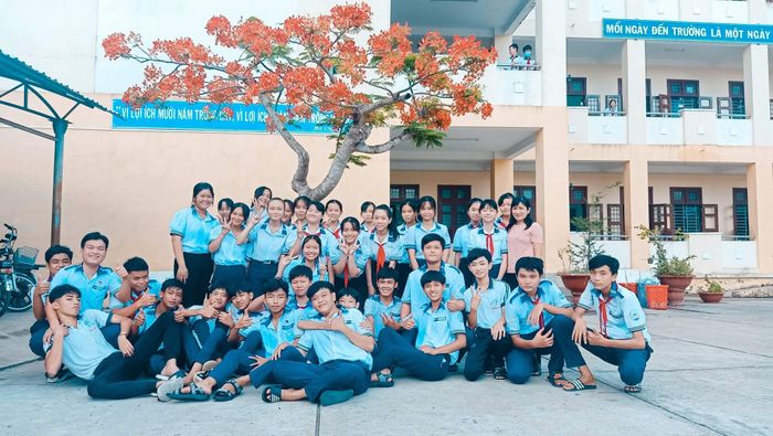 Cơ sở vật chất khang trang của Trường THCS Lương Quới