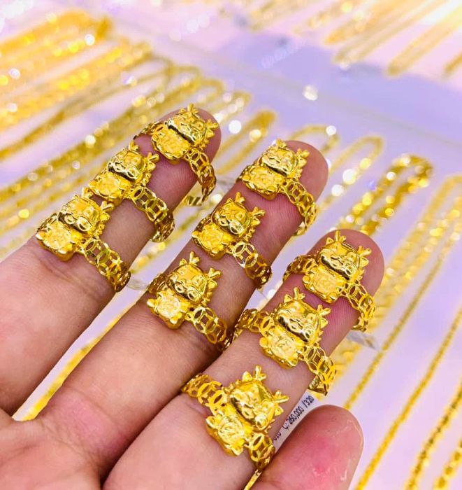 Bộ sưu tập dây chuyền vàng cao cấp tại Ngọc Bích Jewelry