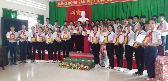 Hình ảnh ấn tượng về Trường THCS Hoàng Lam