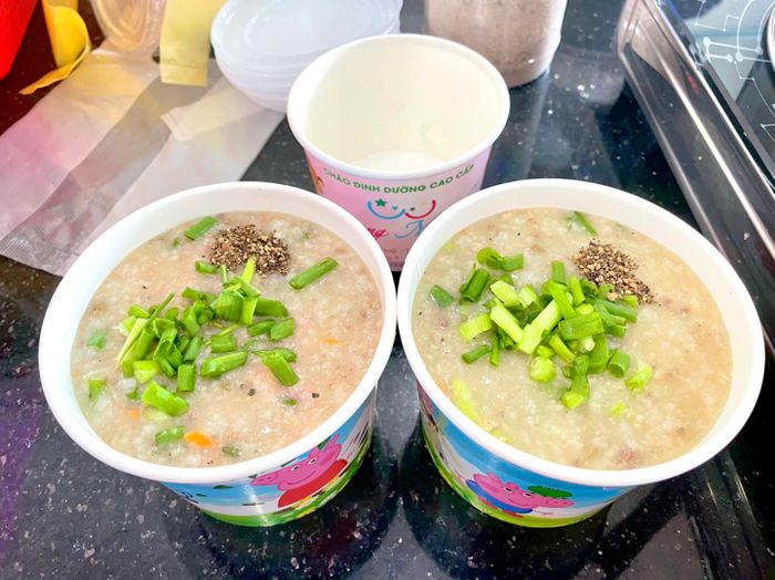 Không gian ấm cúng và món ngon tại Quang Minh