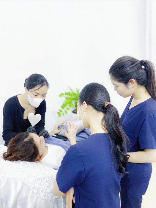 Không gian sang trọng và tiện nghi tại Lamia Clinic & Spa