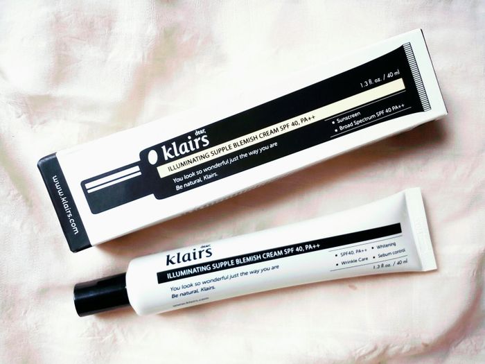 Ảnh minh họa Klairs Illuminating Supple Blemish BB - Kết cấu kem mềm mịn