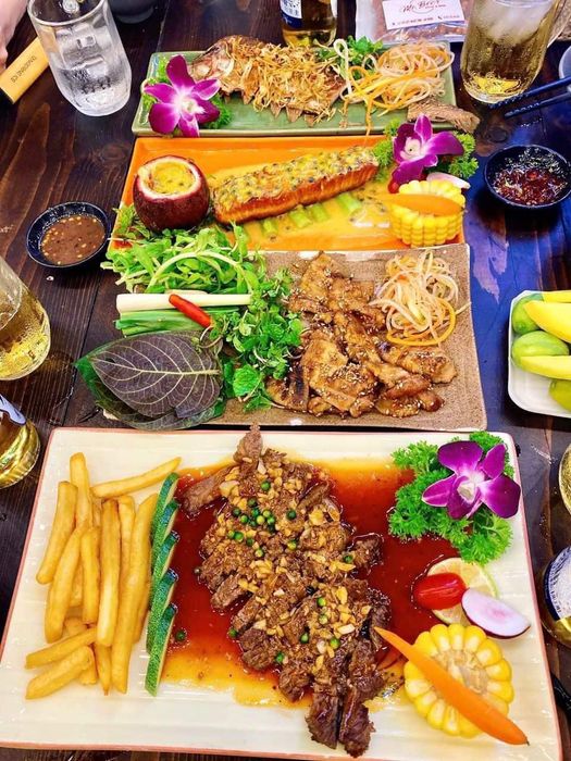 Không gian ẩm thực đậm chất quê tại Nhớ Hòa Vang