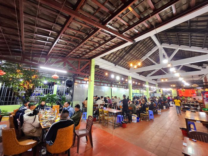 Không gian sang trọng tại Vi Venus Restaurant
