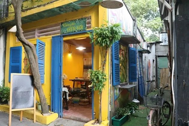 Trên Đồi - Tinh hoa gốm Nhật chính hiệu